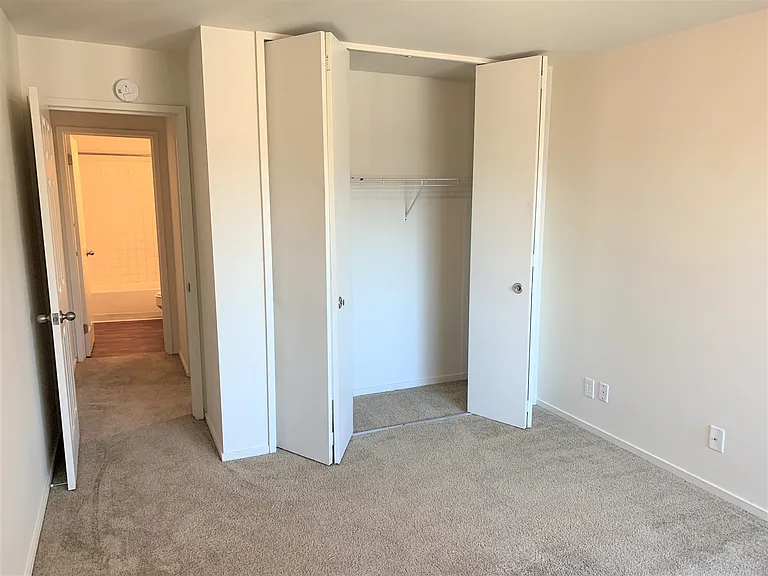 Grand Bend Club Apartments — Photo 30