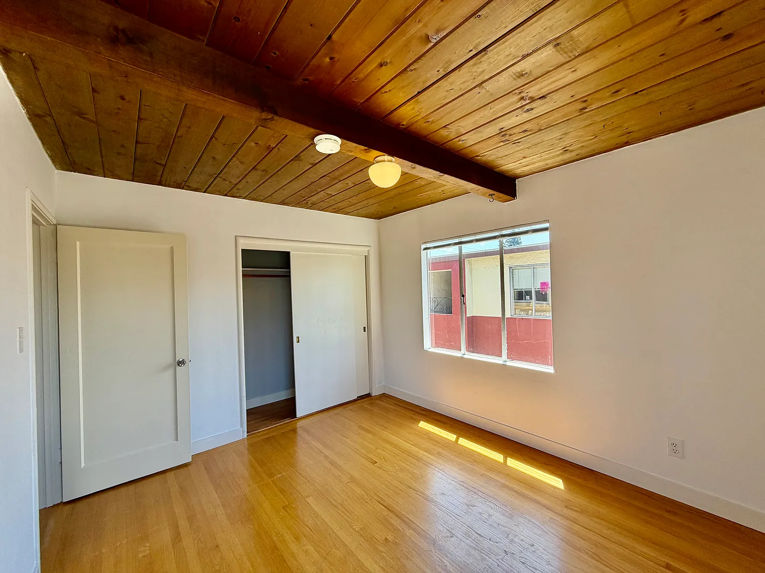 2 bed, $2,995 — Photo 4
