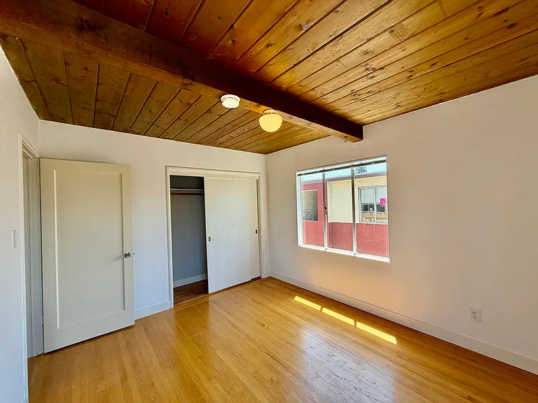 5747 Vicente St #D — Photo 5