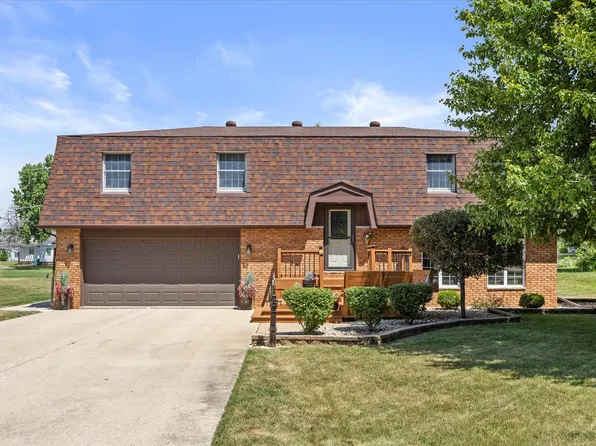 1504 Fulton St, Streator, IL 61364