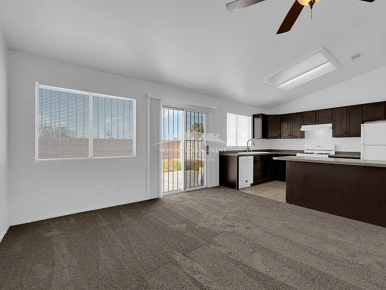833 Camden Yard Ct — Photo 40