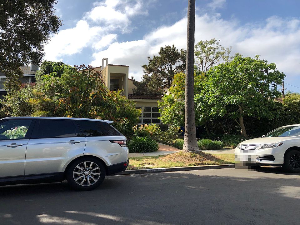 12318 Dorothy St, Los Angeles, CA 90049 | Zillow