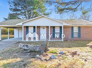 10571 Chateau Rd, Olive Branch, MS 38654