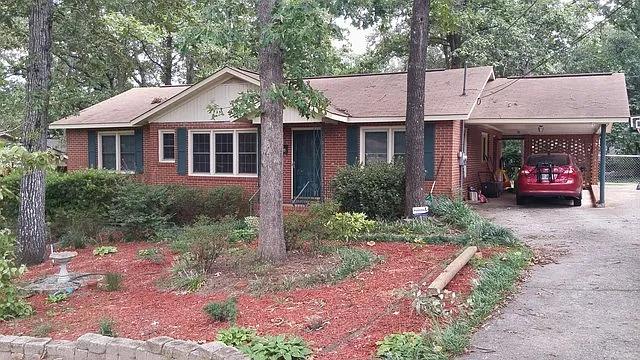 224 Kingsway Dr photo 1