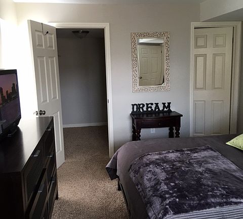4th image of 935 Washington St #3-201