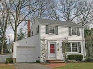52 N Summit Ave, Chatham, NJ 07928