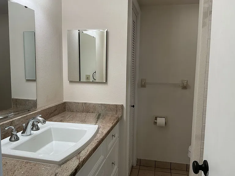 1 Lake Hollingsworth Dr #2 — Photo 11