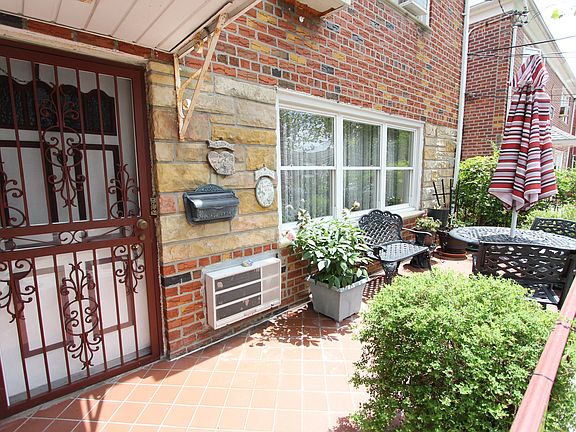 4th image of 61-41 70th St