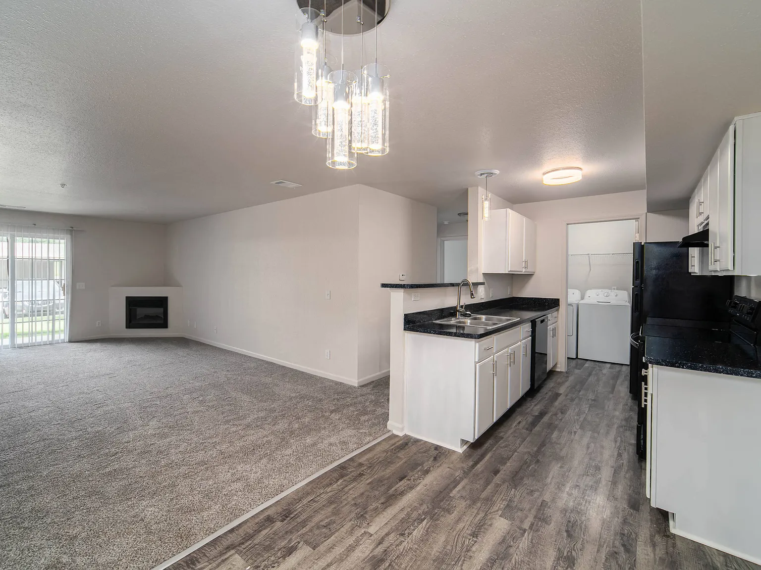 Riverwood Luxury Apartments — Photo 4