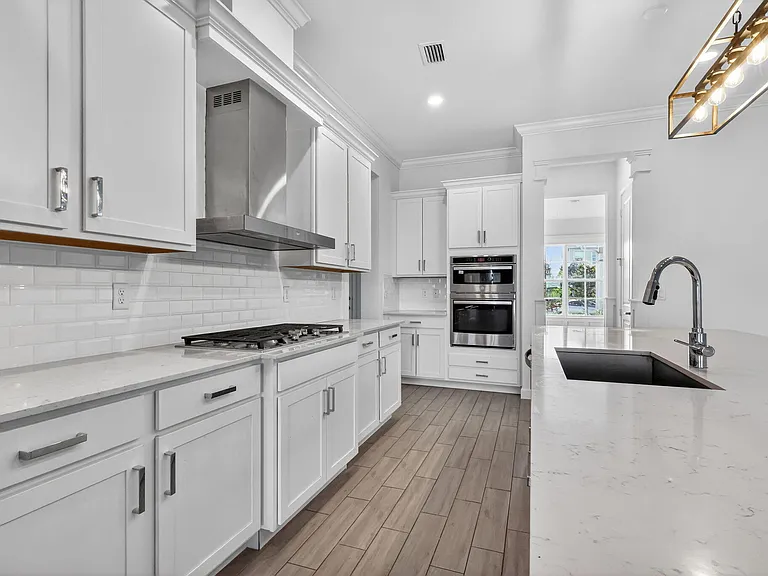 799 Hookline Cir — Photo 32