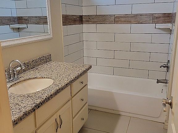 3rd image of 1972 Baja Cir