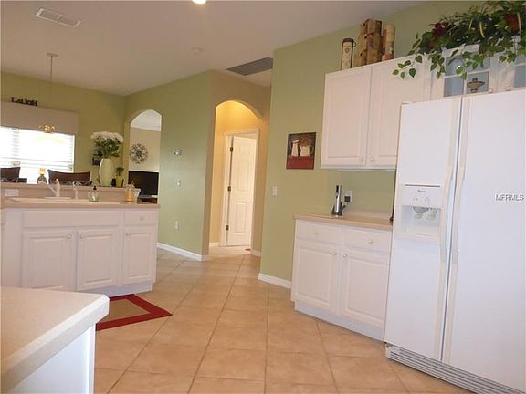 4th image of 633 Heartwell Dr