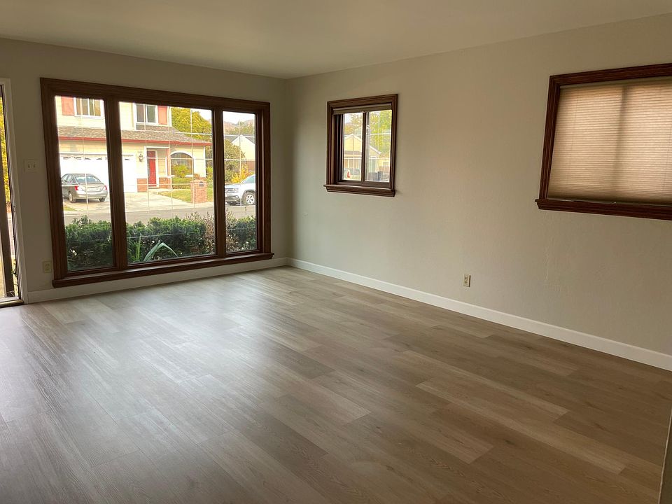 2nd image of 41421 Beatrice St