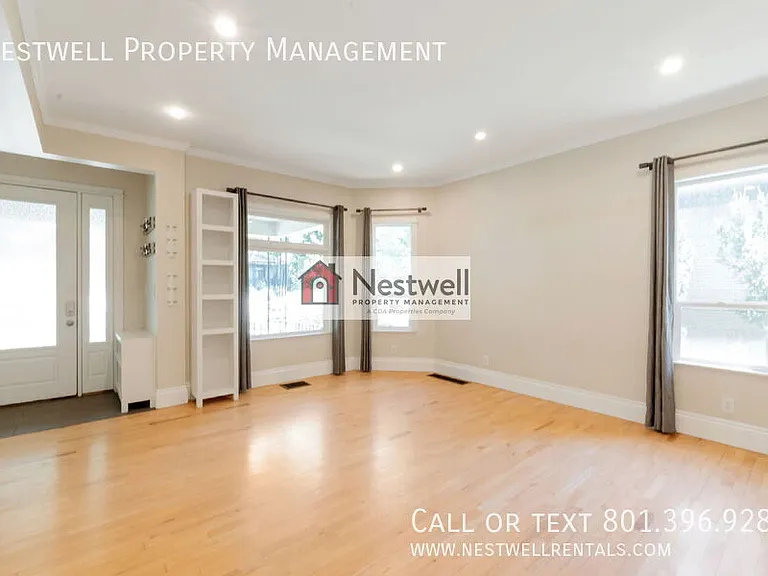 986 S Lake St — Photo 10