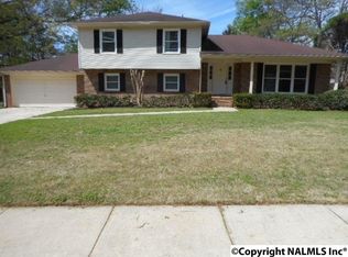 7902 Shadow Bend Dr SE, Huntsville, AL 35802