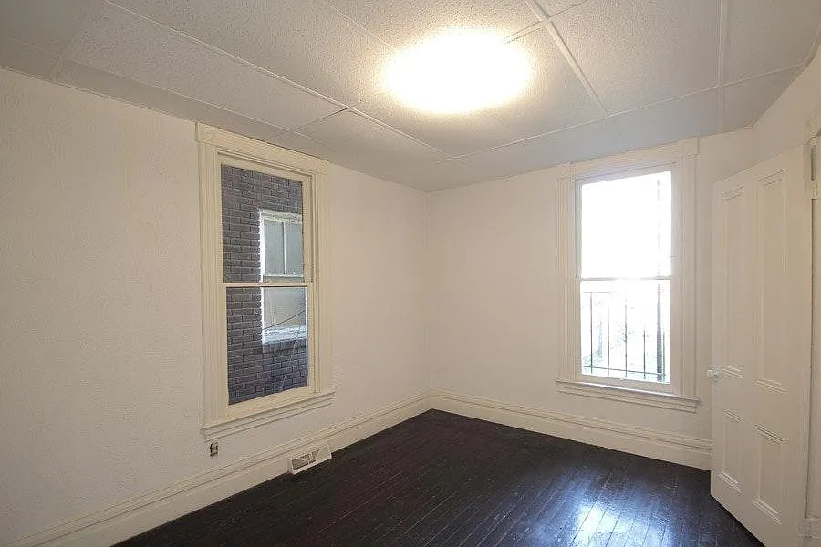 2 bed, 1155 sqft, $1,200 — Photo 3