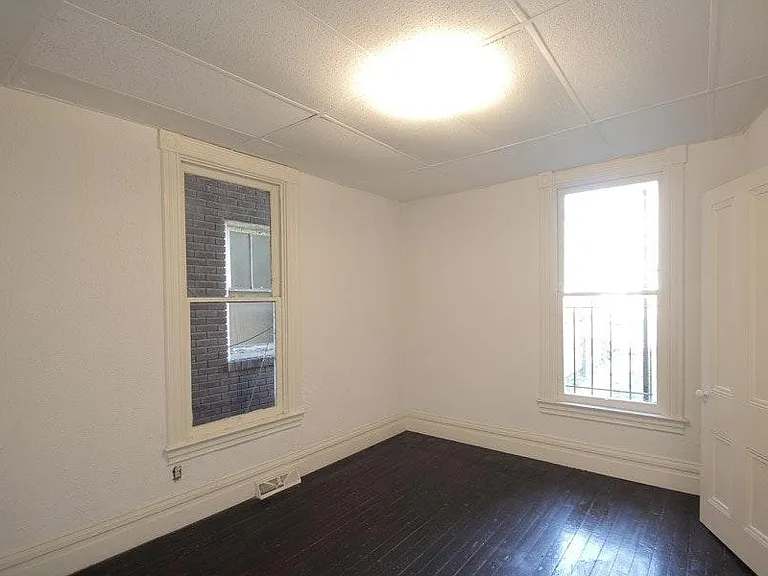 315 Franklin Ave #1 — Photo 3