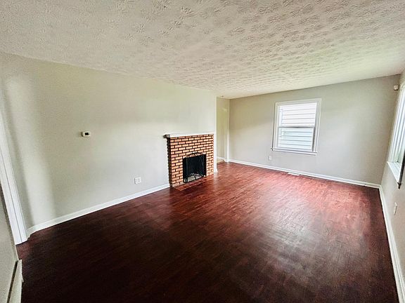 2nd image of 1844 E 300th St