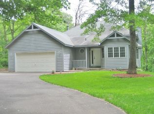 22437 Raven St NW, Oak Grove, MN 55011