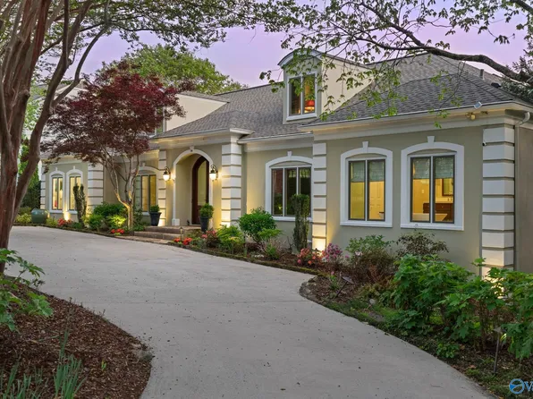 94 Scenic Dr SE, Huntsville, AL 35801