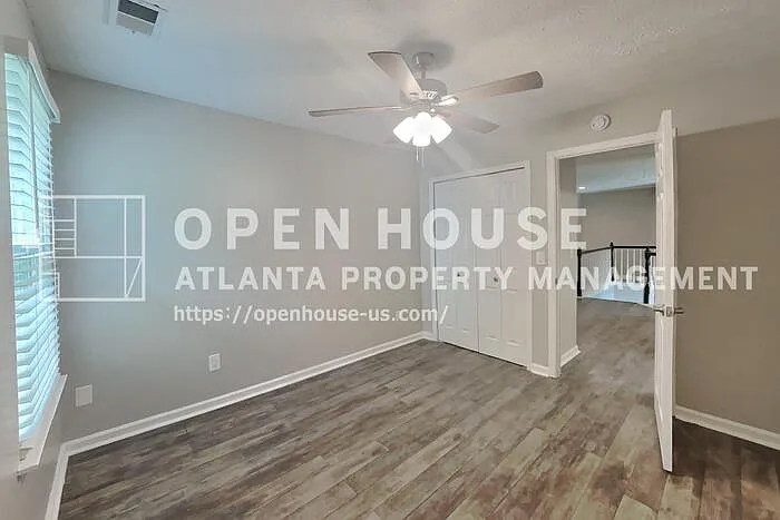 1703 Silverchase Dr SW — Photo 16