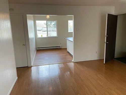 1409 SE Mall St #5 Photo 1
