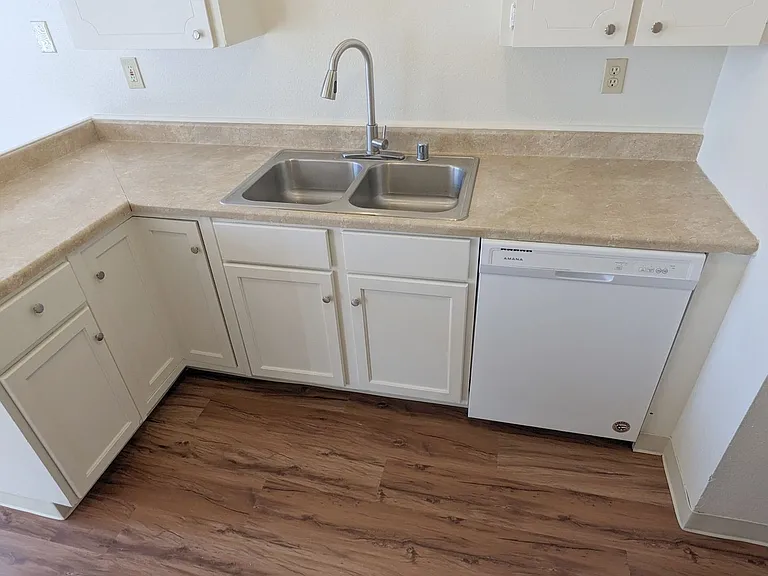 7815 NE 117th Ave — Photo 48