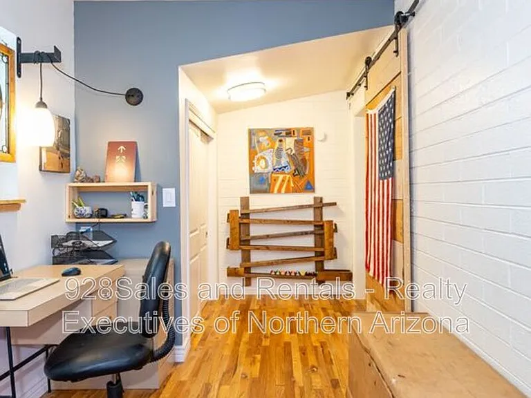 2304 N Talkington Dr — Photo 9