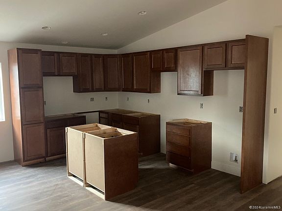 4th image of 4019 Cliff St
