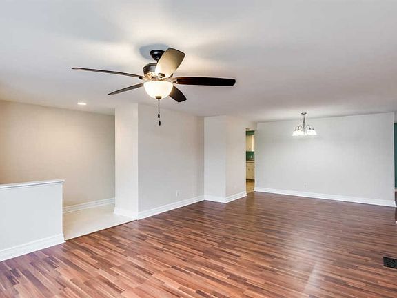 4th image of 295 Waterford Dr