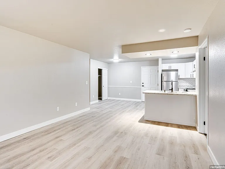821 Security Dr — Photo 50