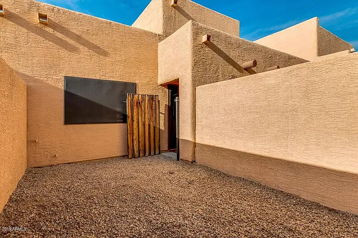 8940 W Olive Ave — Photo 10