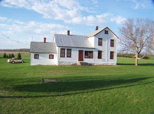 7097 Sand Bay Rd, Sturgeon Bay, WI 54235