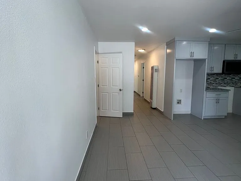 8677 Dearborn Ave — Photo 5
