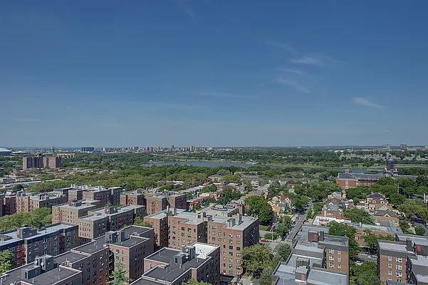 Sold by Benjamin Realty Since 1980 | media 38