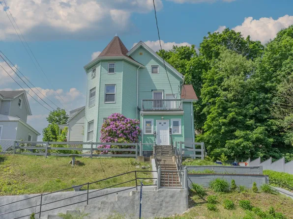 68 Cook Ave, Chelsea, MA 02150
