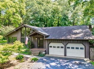 3225 Hickory Hill Rd, Hendersonville, NC 28792