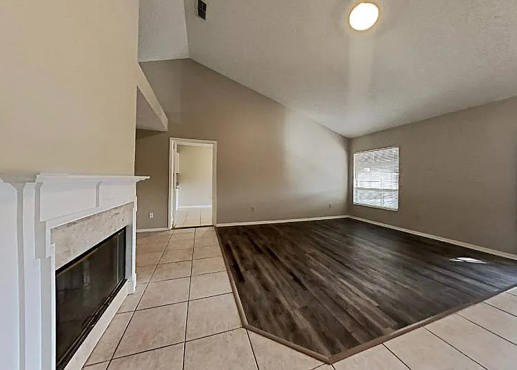 1429 Shell Flower Dr — Photo 4