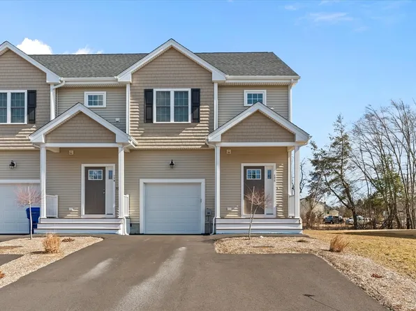 10 Dora Dr #C, Taunton, MA 02780