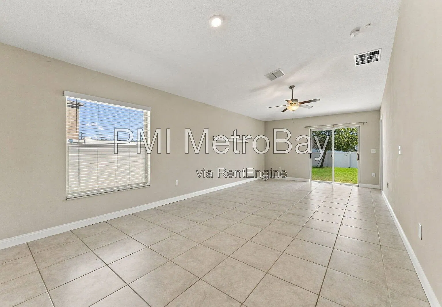 3 bed, 2.0 bath, 1451 sqft, $2,250 — Photo 4