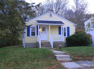 5 Brook St, Waterford, CT 06385