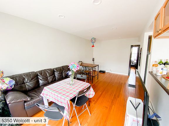 4th image of 5348 N Wolcott Ave #1903-1