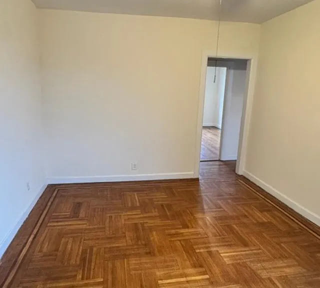 510 W 218th St #5A — Photo 4