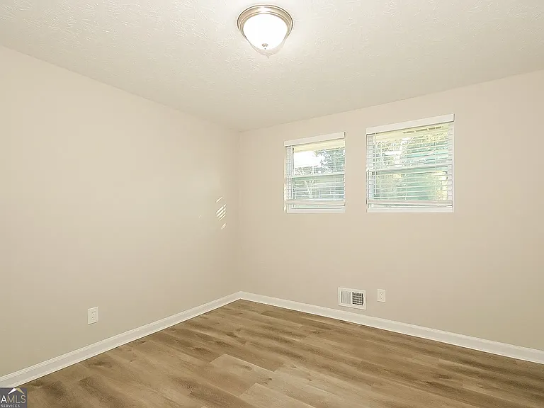 5926 S Bear Dr — Photo 10