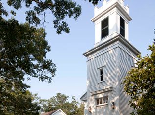 335 Lamberts Cove Rd, Vineyard Haven, MA 02568