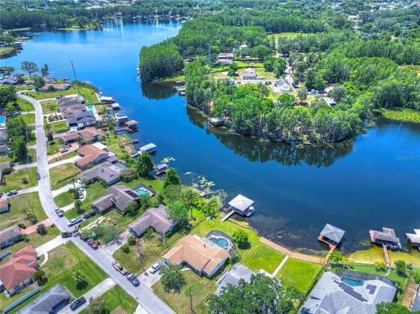 3029 Lake Saxon Dr, Land O Lakes, FL 34639