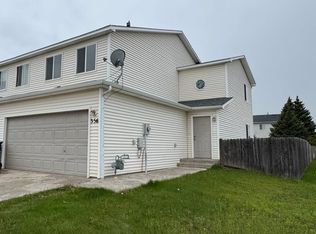 356 Snyder Ave, Cheyenne, WY 82007