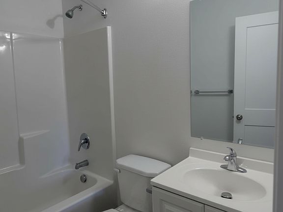 4th image of 2829 W Marina Dr #3