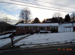 23504 Larwood Ln, Bristol, VA 24202