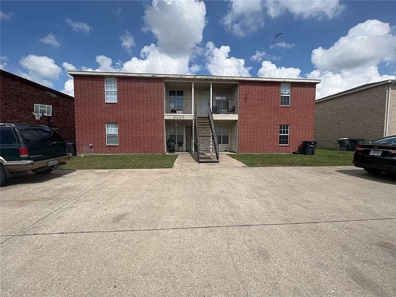 1st image of 3407 Toledo Dr APT A